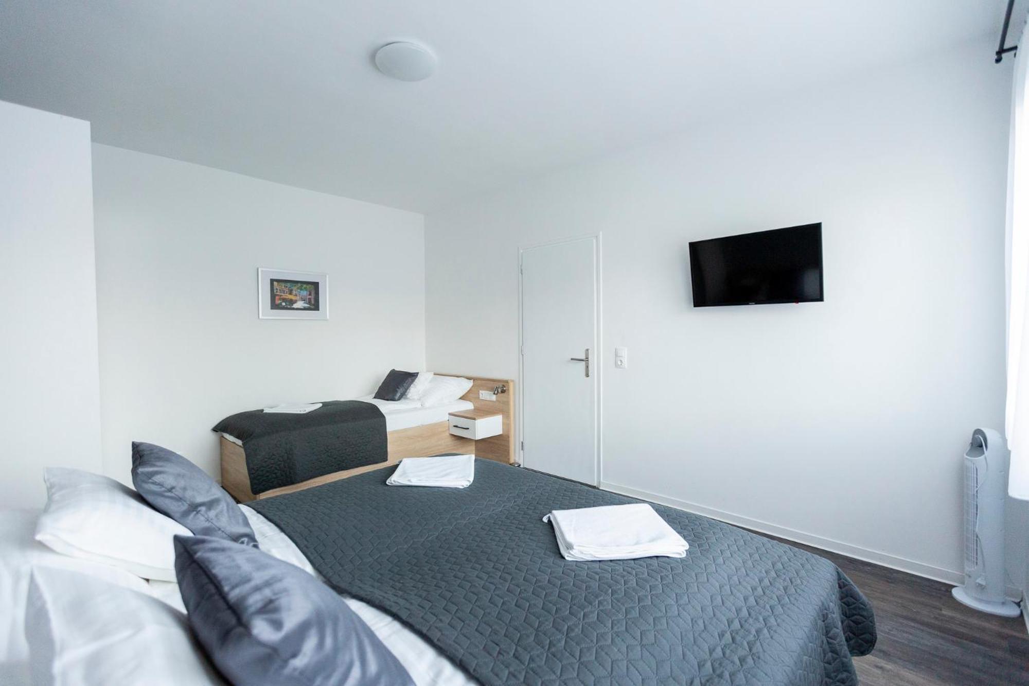 Horvath Apartman Fertőd المظهر الخارجي الصورة